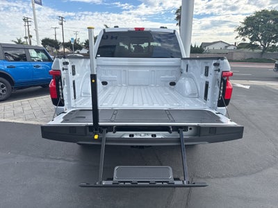 2025 Ford F-150 Lightning Lariat