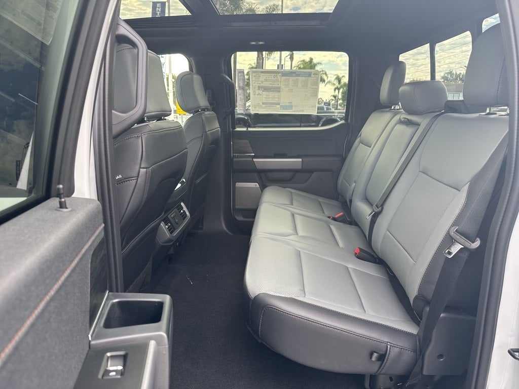 2025 Ford F-150 Lightning Lariat