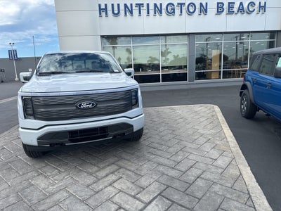 2025 Ford F-150 Lightning Lariat
