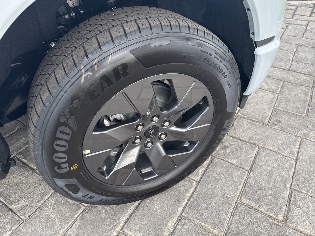 2025 Ford F-150 Lightning Lariat