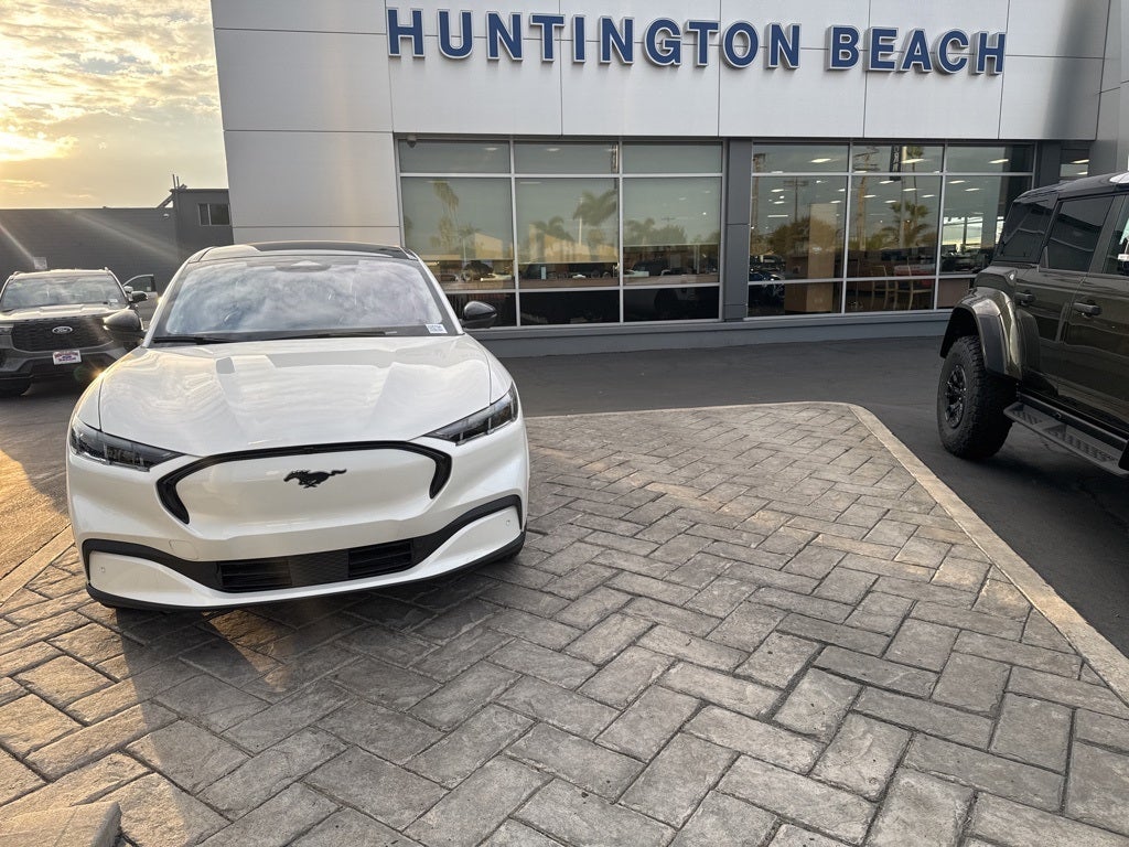 2025 Ford Mustang Mach-E Premium