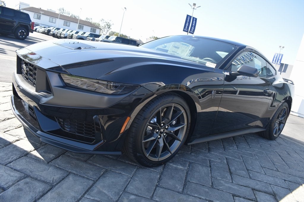 2025 Ford Mustang Dark Horse