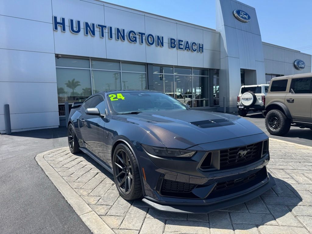 2024 Ford Mustang Dark Horse's photo