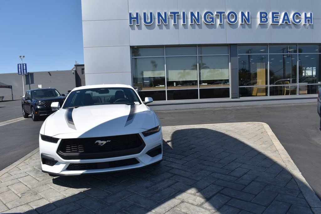 2025 Ford Mustang EcoBoost