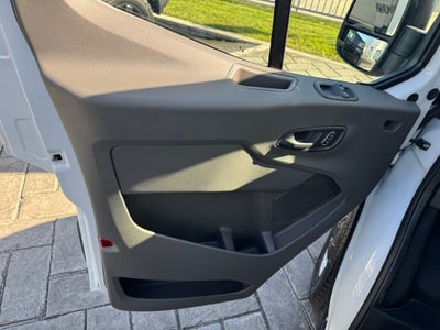 2026 Ford Transit-350 XL