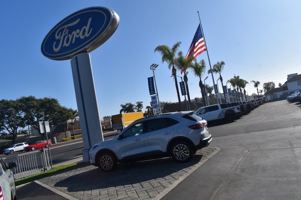 2025 Ford Escape Plug-In Hybrid Base