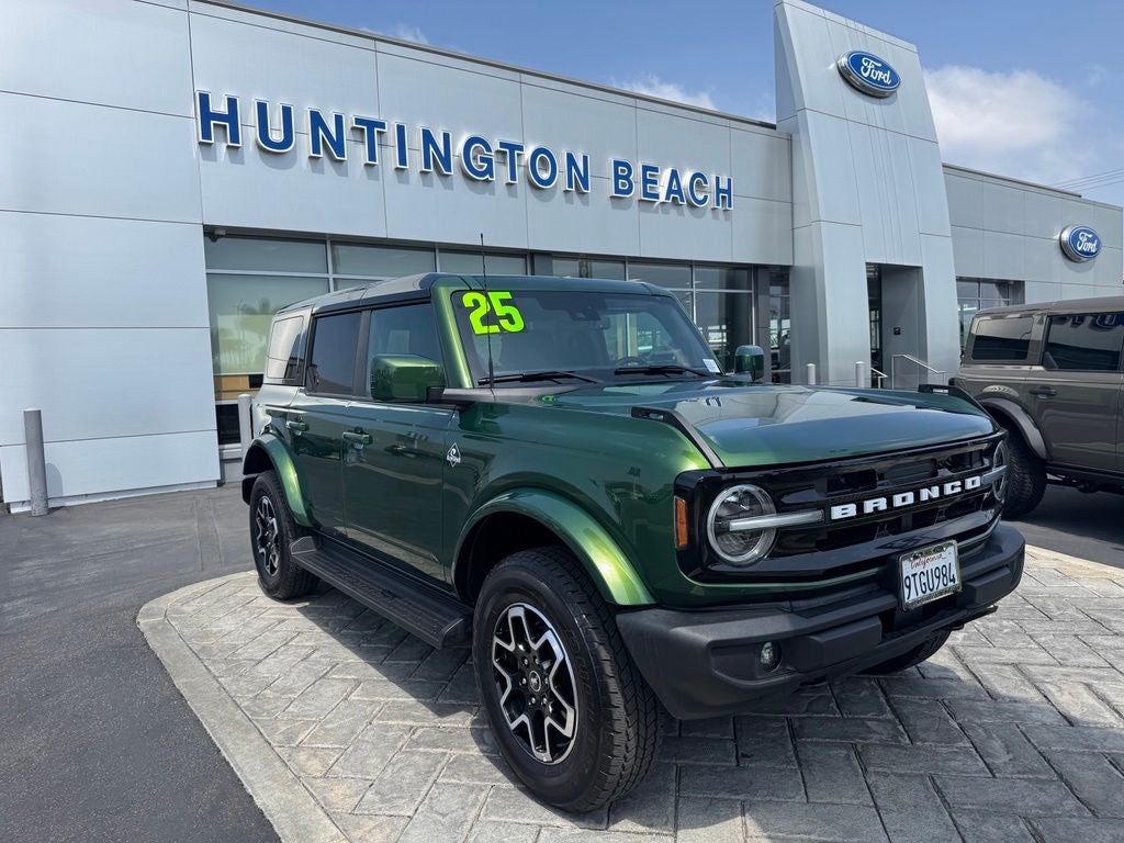 2025 Ford Bronco Outer Banks