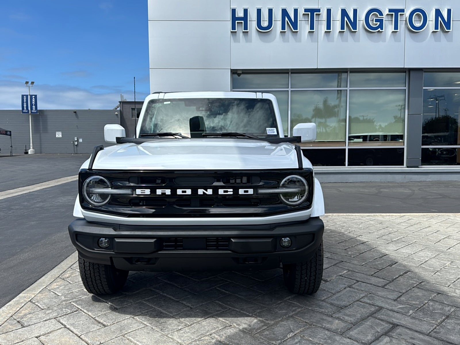 2026 Ford Bronco Outer Banks
