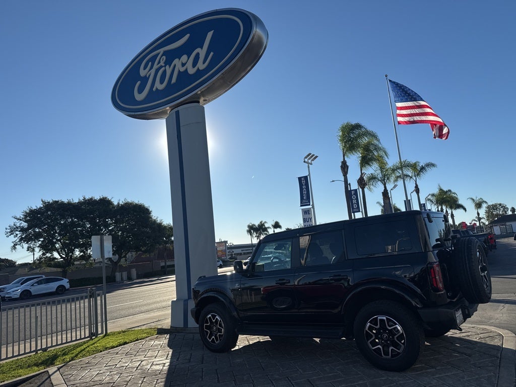 2025 Ford Bronco Outer Banks