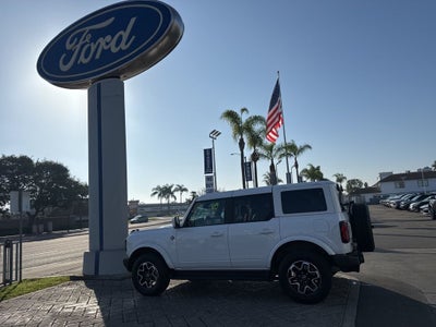 2025 Ford Bronco Outer Banks