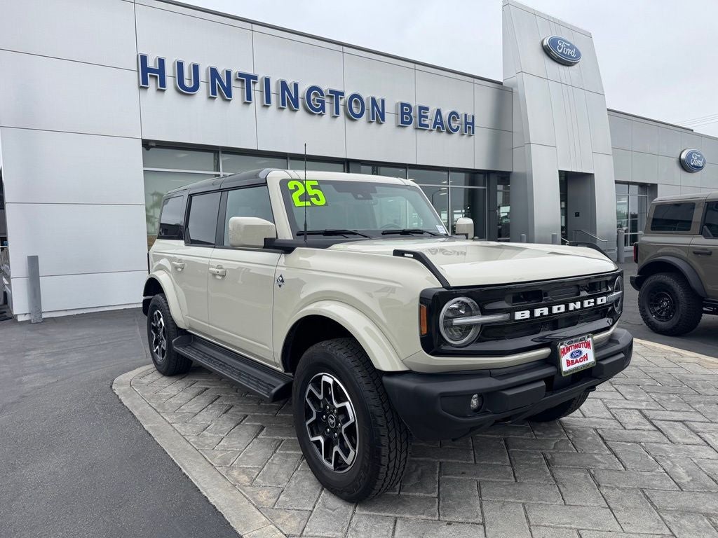 2025 Ford Bronco Outer Banks