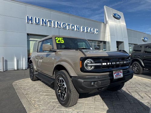 2025 Ford Bronco Outer Banks