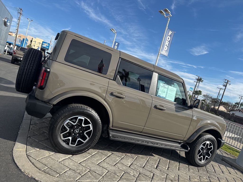 2025 Ford Bronco Outer Banks