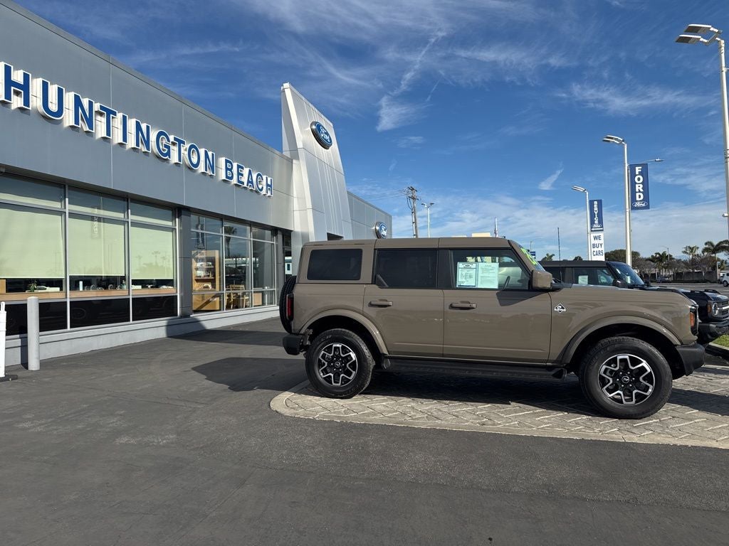 2025 Ford Bronco Outer Banks