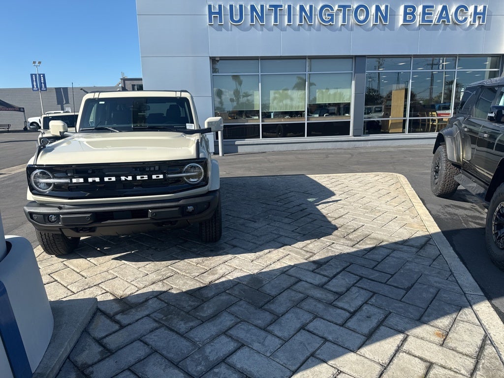 2025 Ford Bronco Outer Banks