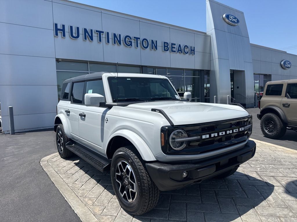 2026 Ford Bronco Outer Banks 4x4's photo