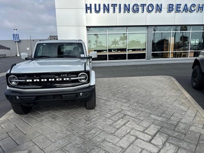 2026 Ford Bronco Outer Banks