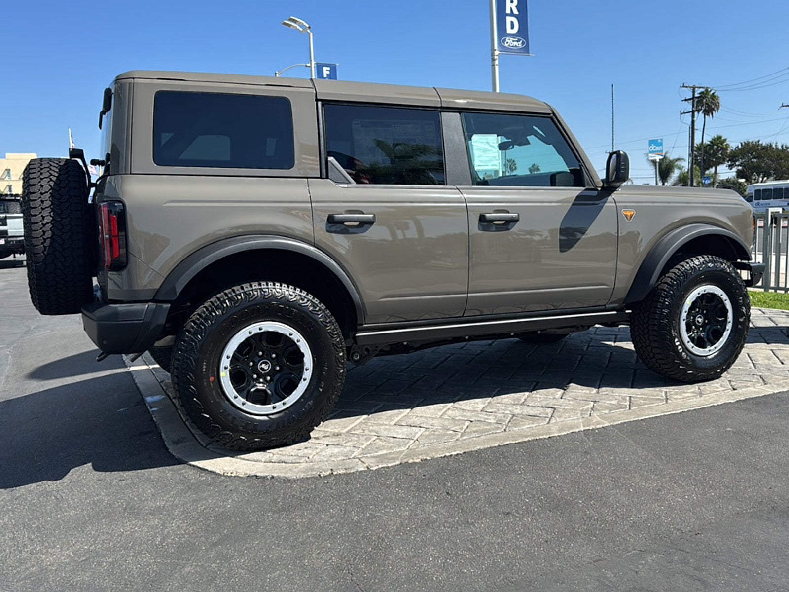 2026 Ford Bronco Badlands