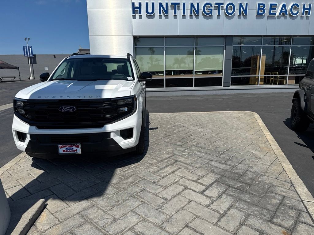 2026 Ford Expedition Max Active