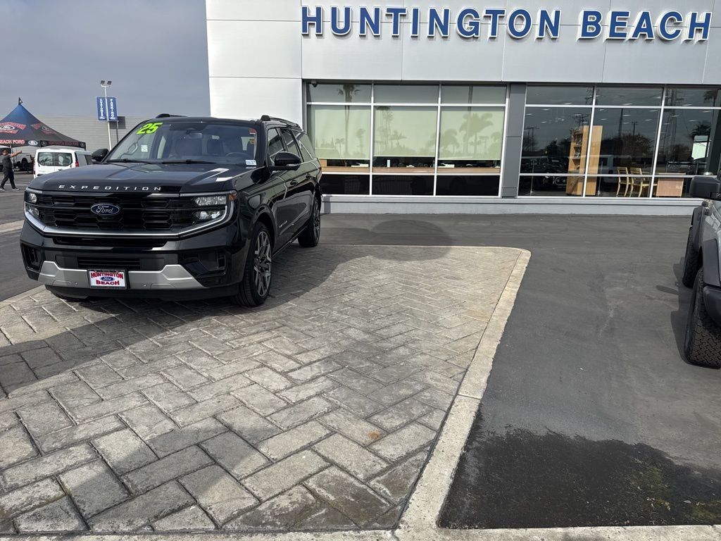 2025 Ford Expedition Max Platinum