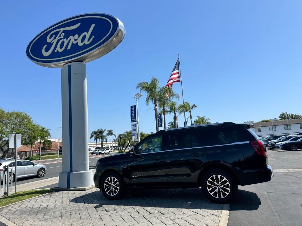 2025 Ford Expedition Platinum