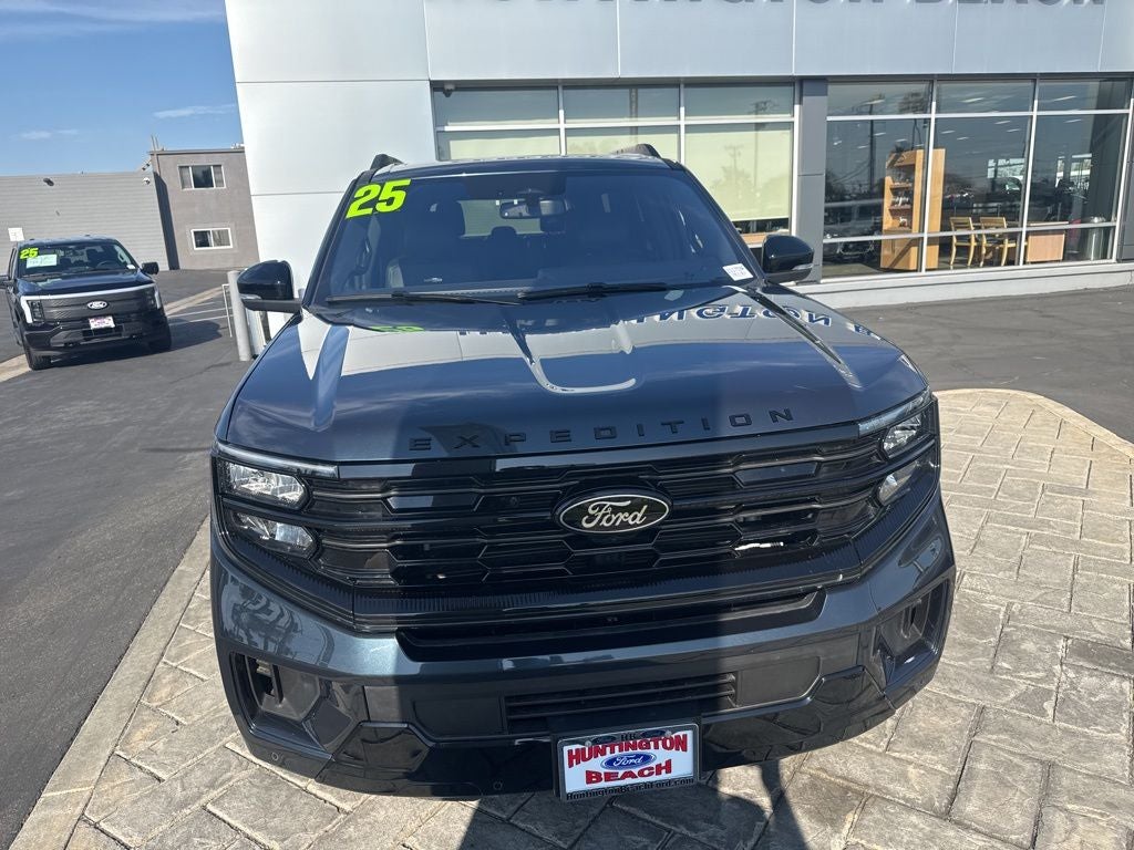 2025 Ford Expedition Platinum