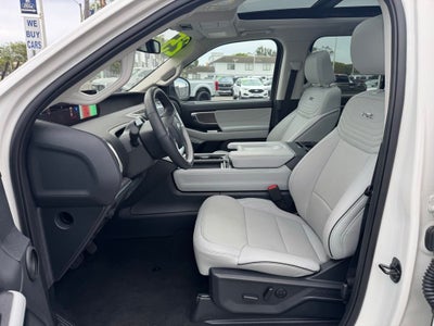 2025 Ford Expedition Platinum