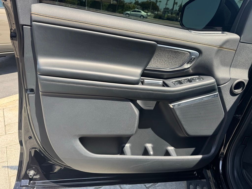2025 Ford Expedition Tremor