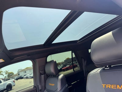 2025 Ford Expedition Tremor