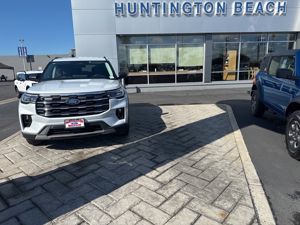 2025 Ford Explorer Active