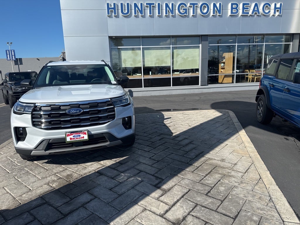 2025 Ford Explorer Active