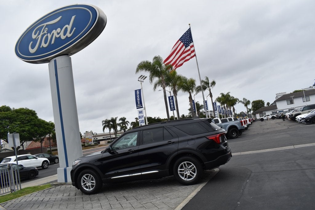 2025 Ford Explorer Active