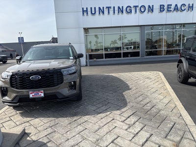 2026 Ford Explorer ST-Line