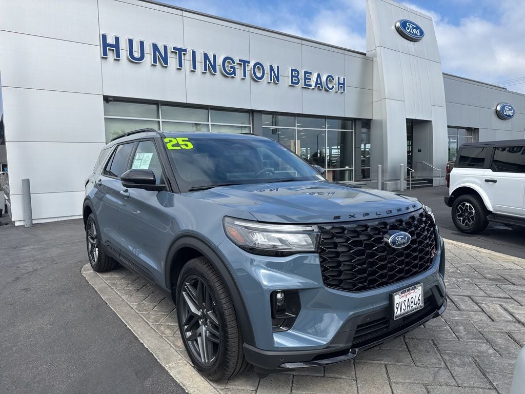 2025 Ford Explorer ST