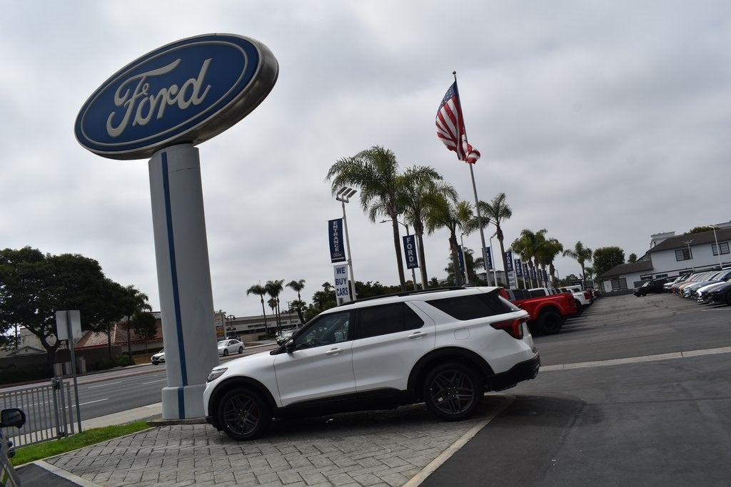 2025 Ford Explorer ST