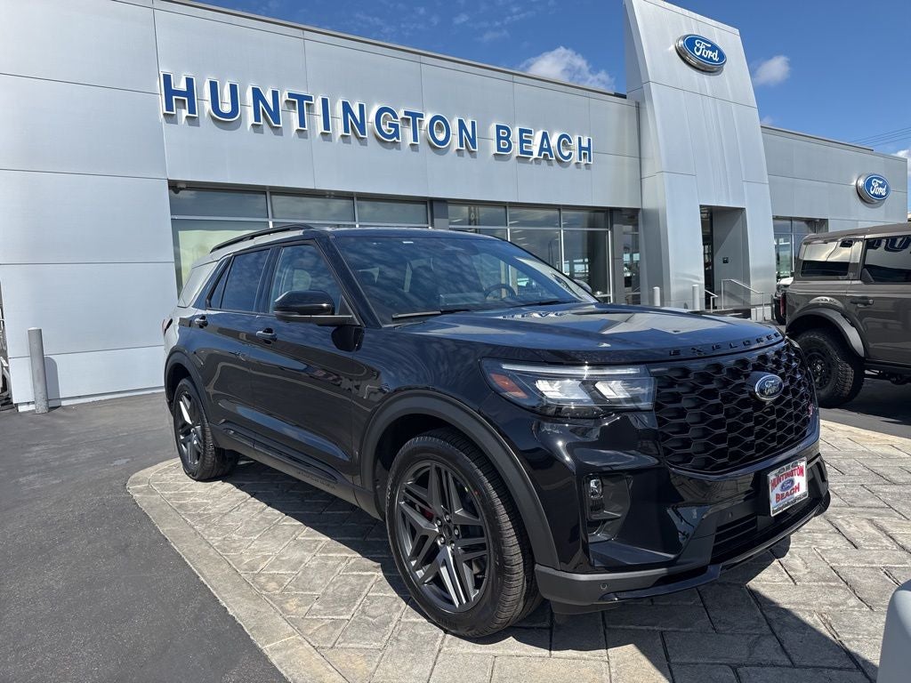 2026 Ford Explorer ST 4WD's photo