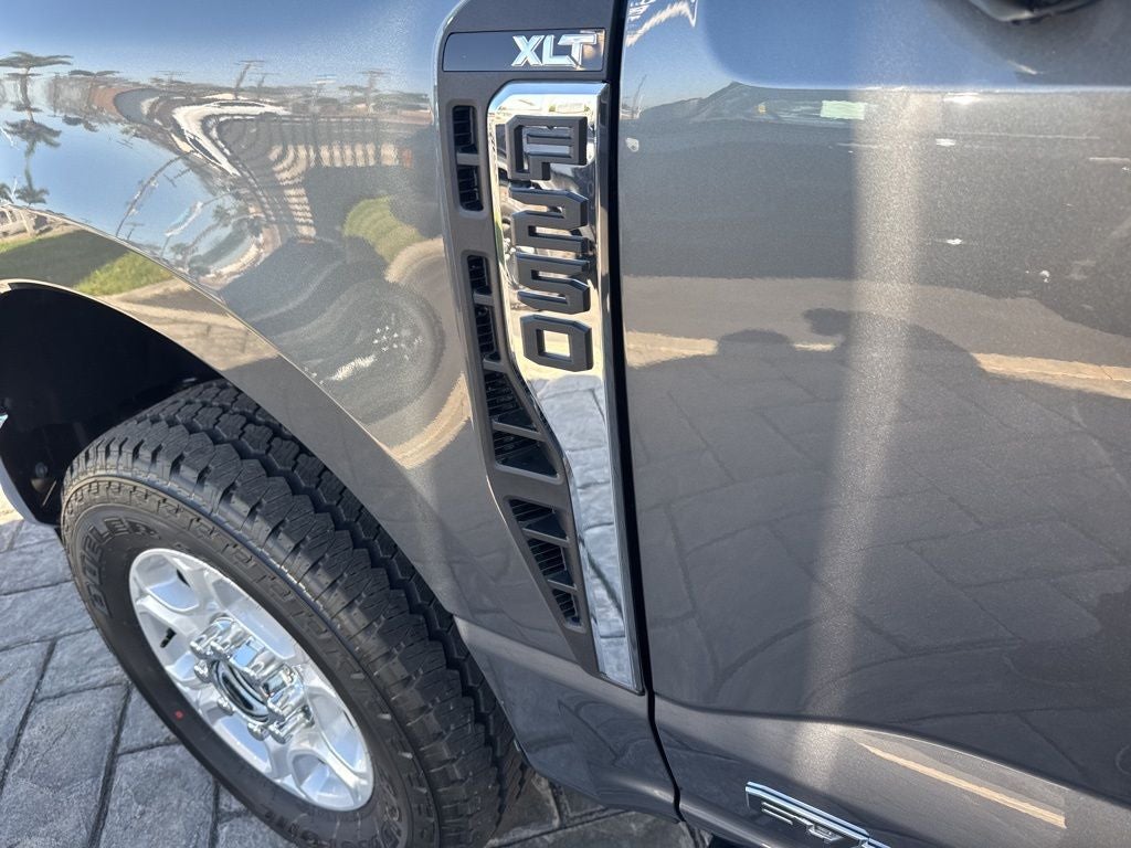 2026 Ford F-250SD XLT