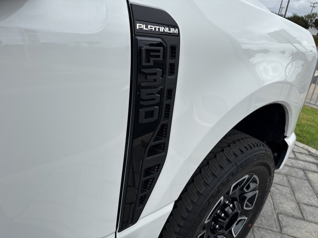 2026 Ford F-350SD Platinum
