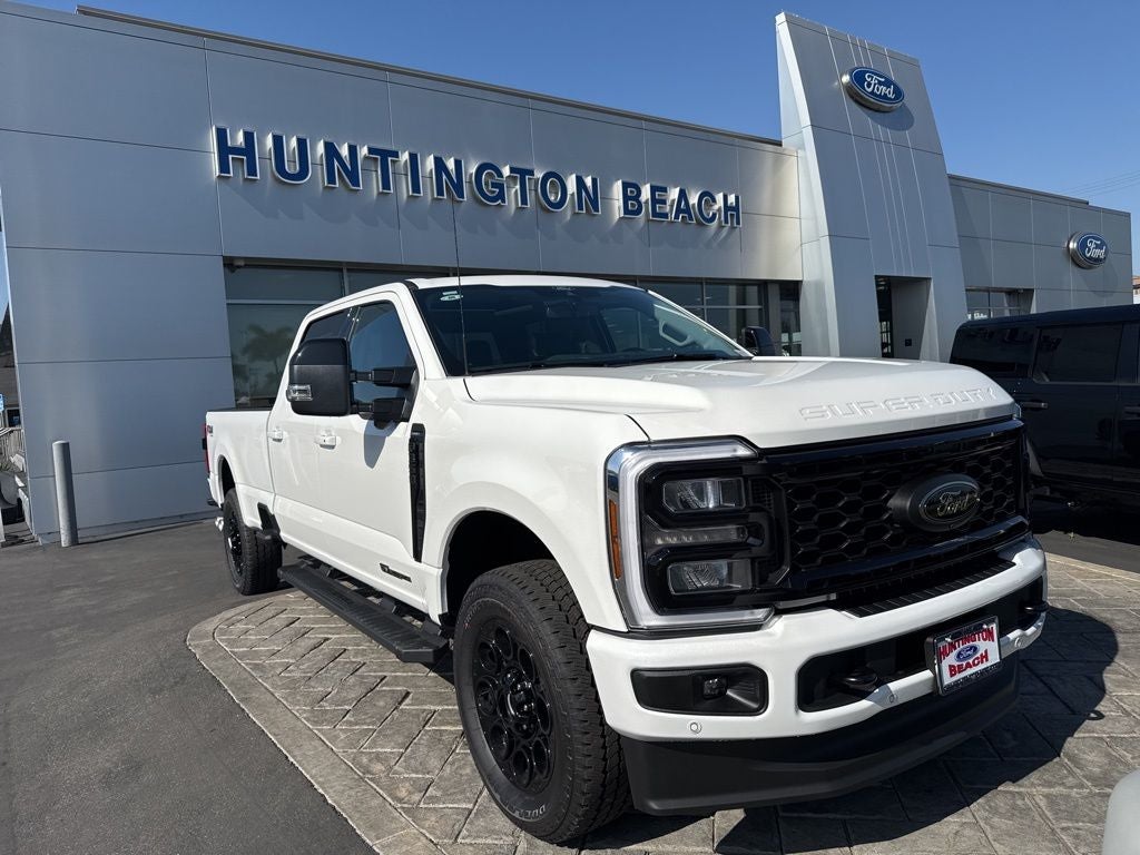 2026 Ford F-350SD Lariat