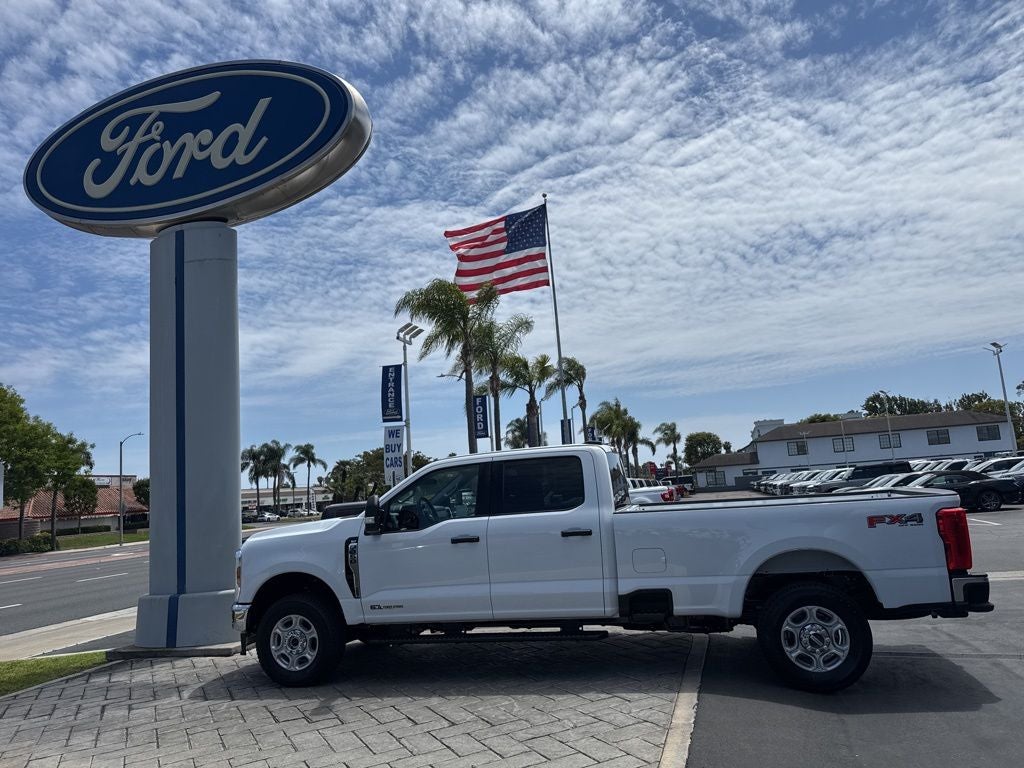 2026 Ford F-350SD XLT