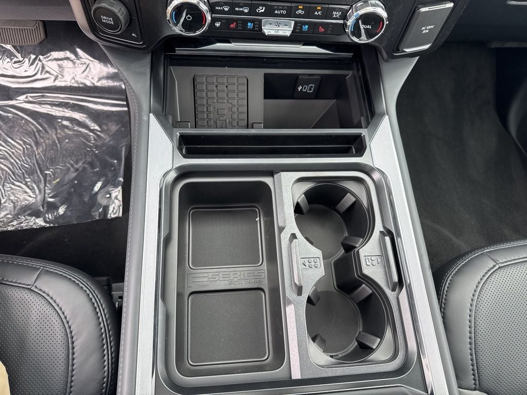 2026 Ford F-350SD Platinum DRW