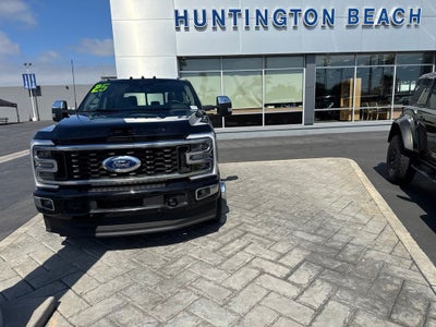 2025 Ford F-350SD Platinum DRW