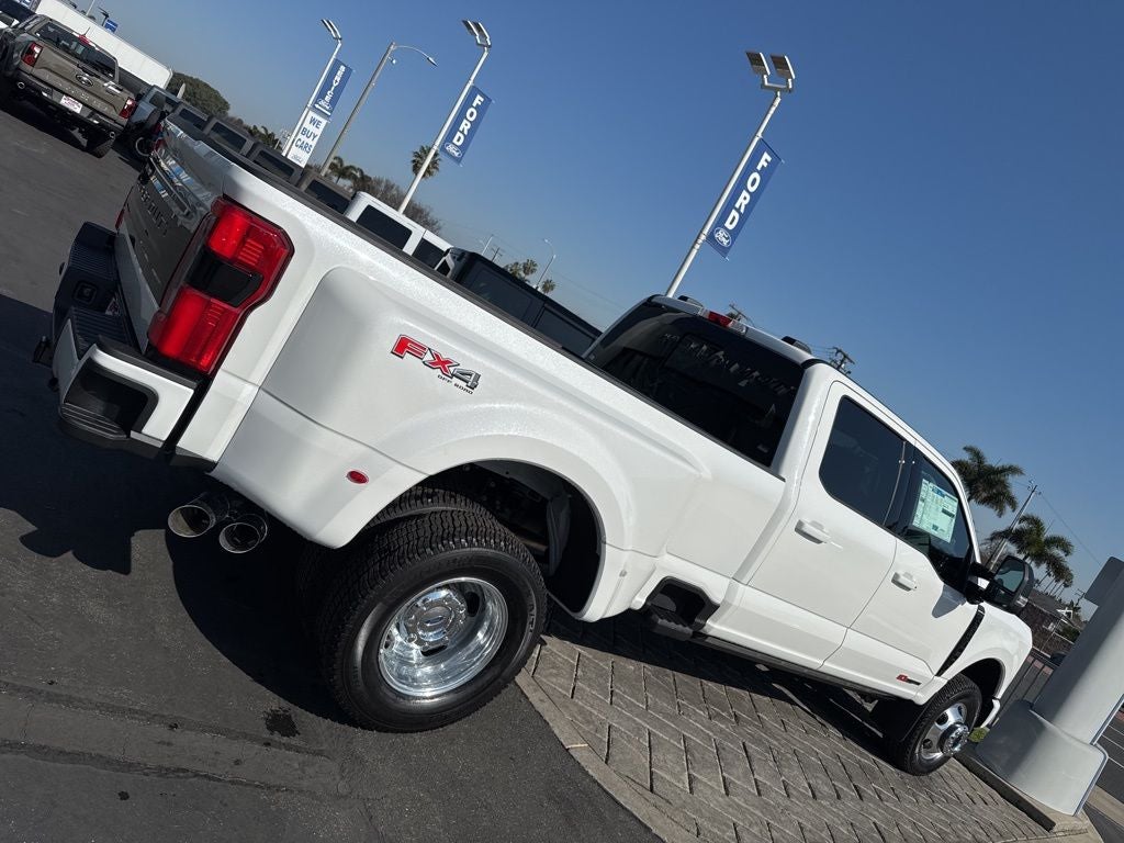 2026 Ford F-350SD Platinum DRW
