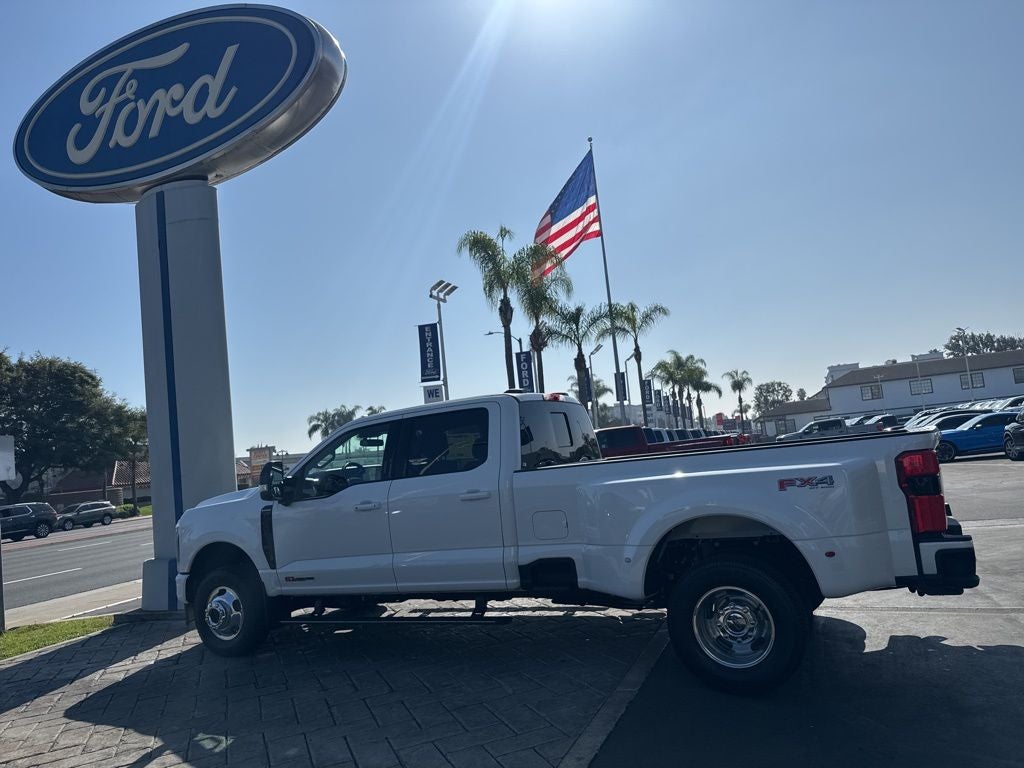 2026 Ford F-350SD Platinum DRW
