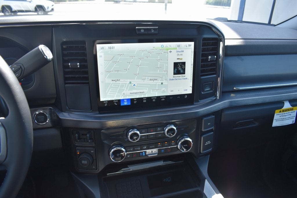 2025 Ford F-350SD Lariat DRW