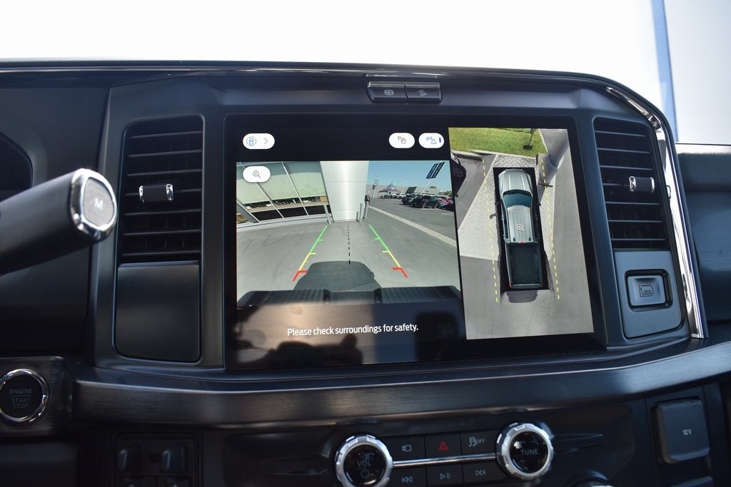 2025 Ford F-350SD Lariat DRW