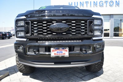 2025 Ford F-350SD Lariat DRW