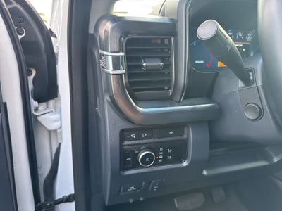 2024 Ford F-350SD Lariat DRW