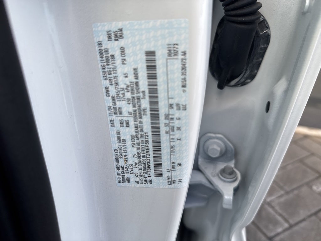 2024 Ford F-350SD Lariat DRW