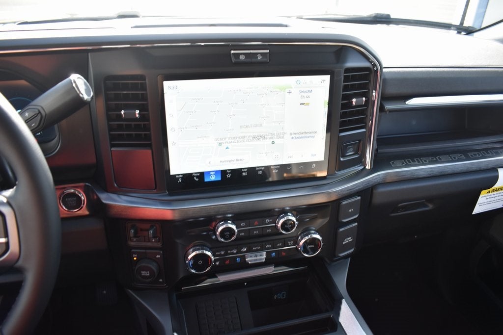 2025 Ford F-350SD Lariat DRW